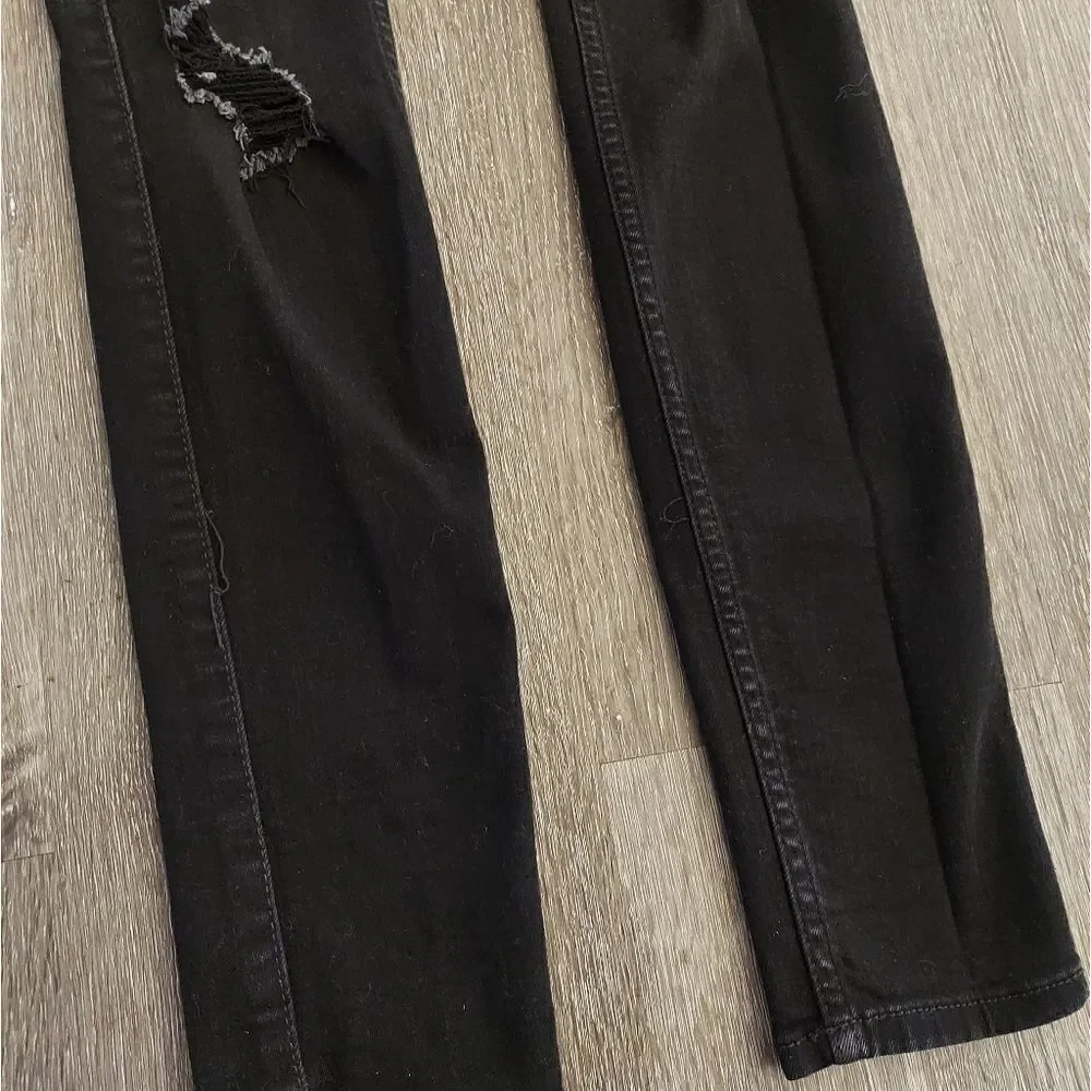 Hollister Black High-Rise Super Skinny Distressed Jeans Size 5